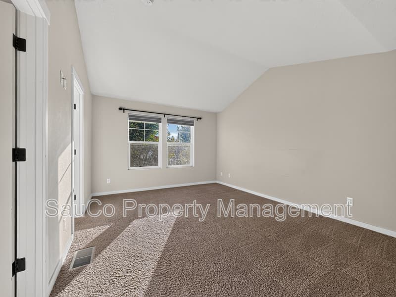 Beaverton House: 431 Southwest 204th Ter