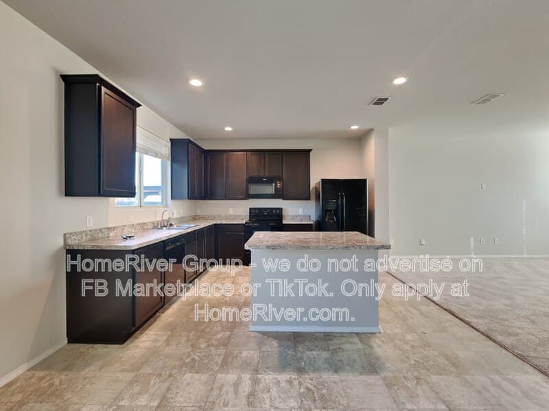 Fort Worth House: 6256 Topsail Dr