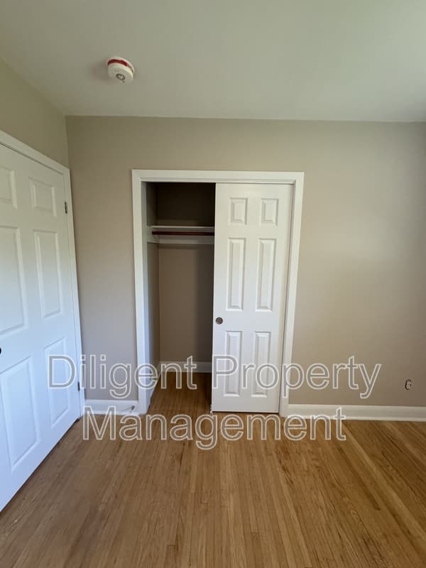 Peterborough House: 1209 Trentway Vista