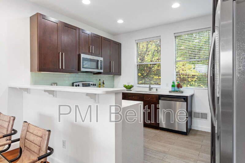 Atlanta Townhome: 988 Dekalb Ave NE