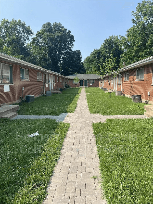 Ferguson House: 1209 Chambers Road