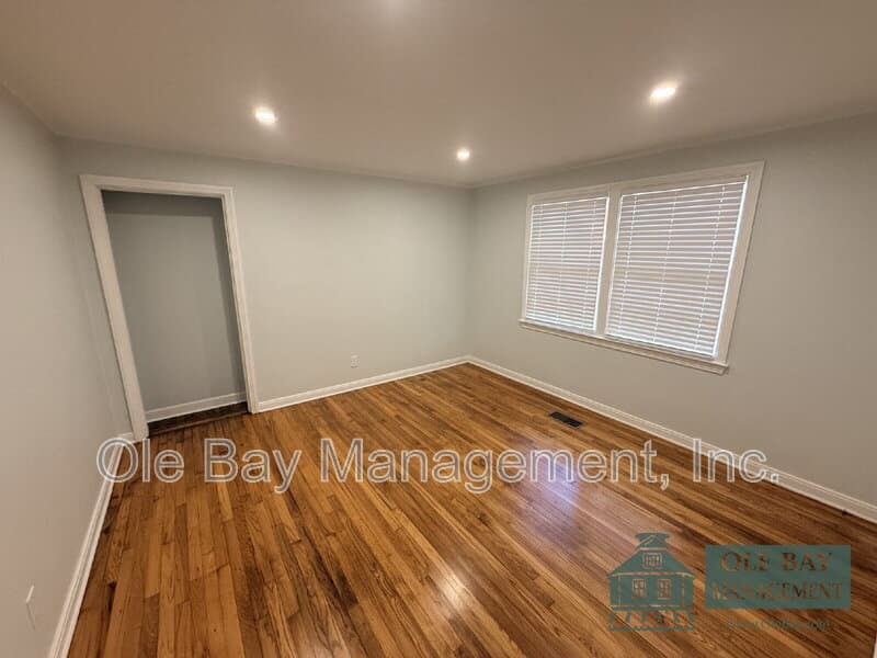 Mobile Condo: 1808 New Hamilton Street