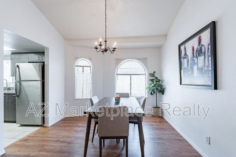 Tempe House: 850 S. River Dr.