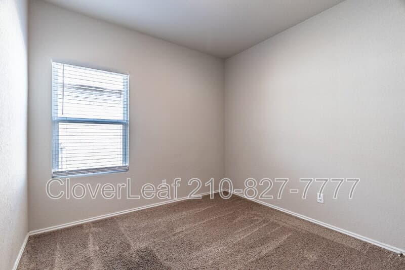 Elmendorf House: 14635 Hackamore Way