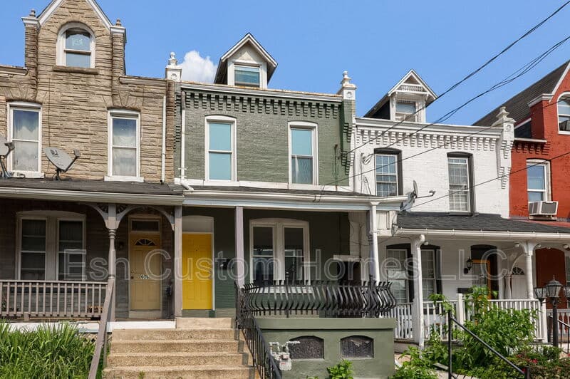 Lancaster House: 611 South Prince Street