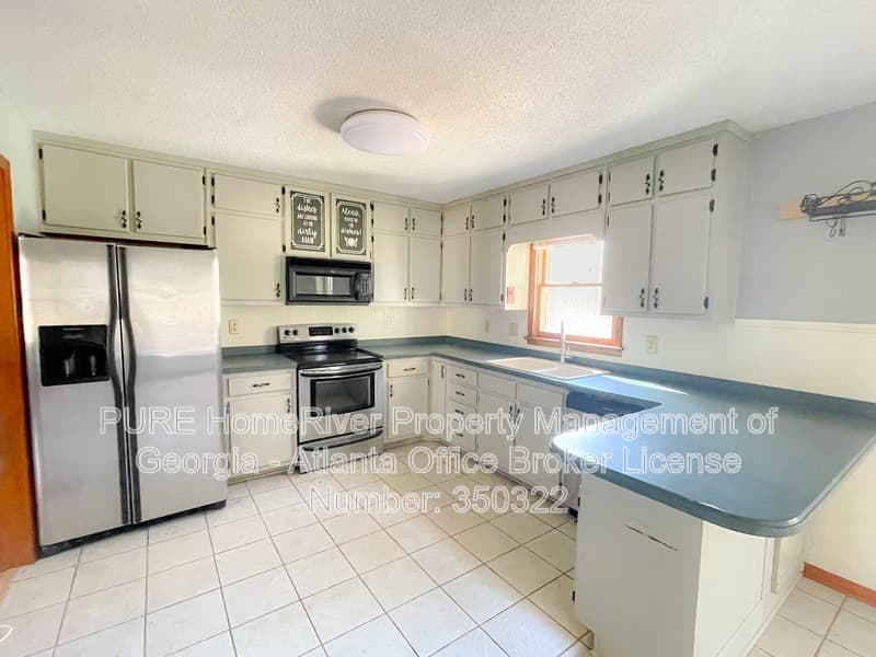 Lawrenceville House: 2280 Castle Royale Dr