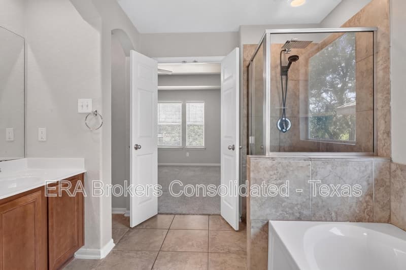 San Antonio House: 14022 Bella Donna