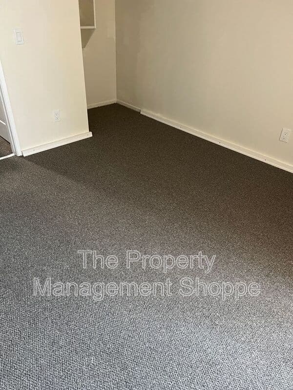 Ventura Condo: 1300 Saratoga Avenue
