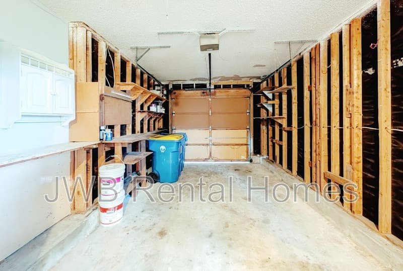 Jacksonville House: 1117 W Mimosa Cove Ct