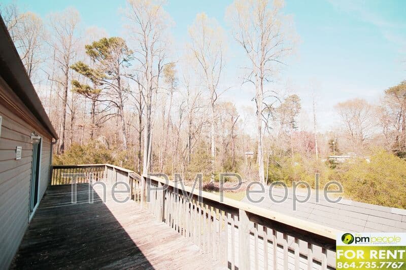 Easley House: 920 Prince Perry Rd.