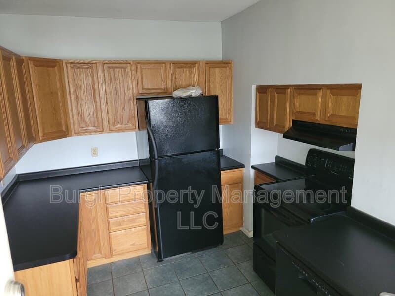 Pittsburgh Condo: 5512 Centre Ave
