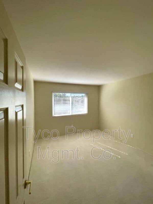 Bonita House: 526 Trailridge Drive