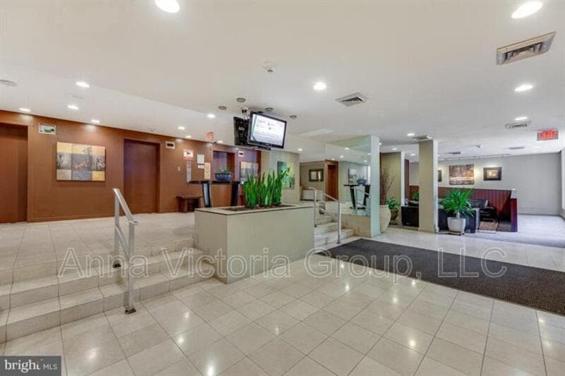 Takoma Park Condo: 7333 New Hampshire Avenue