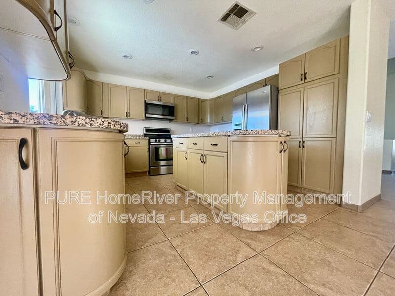 Las Vegas House: 4748 Hamburg St.