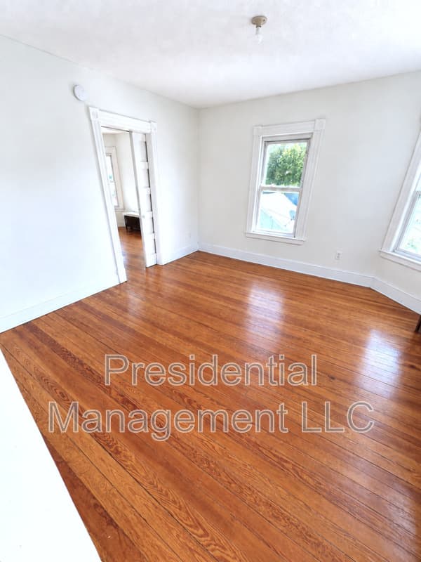 Waterbury Condo: 503 Baldwin St