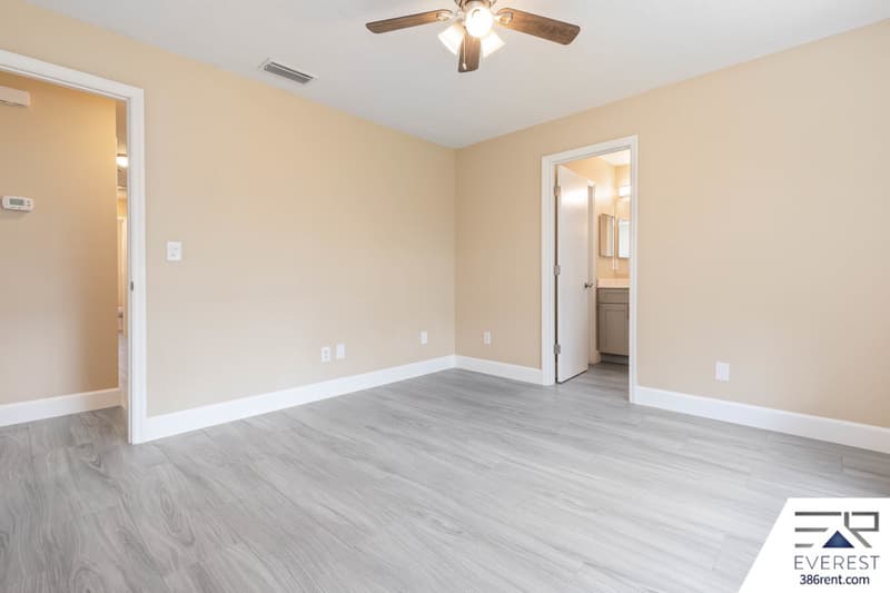 Palm Coast House: 49 Renshaw Drive