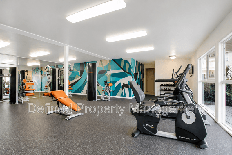 Reseda Condo: 7722 Reseda Blvd 131