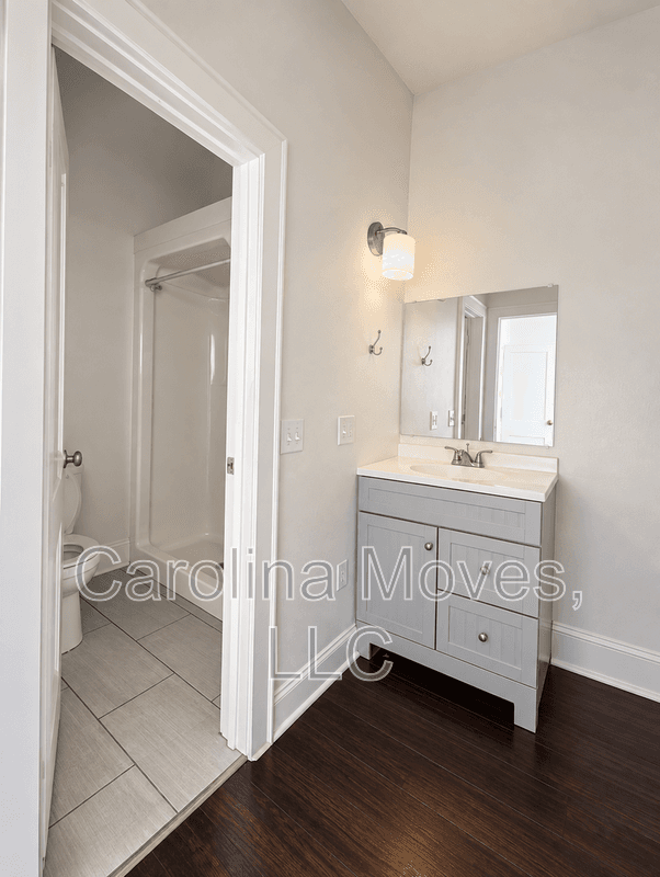 Greenville House: 44 Allen St