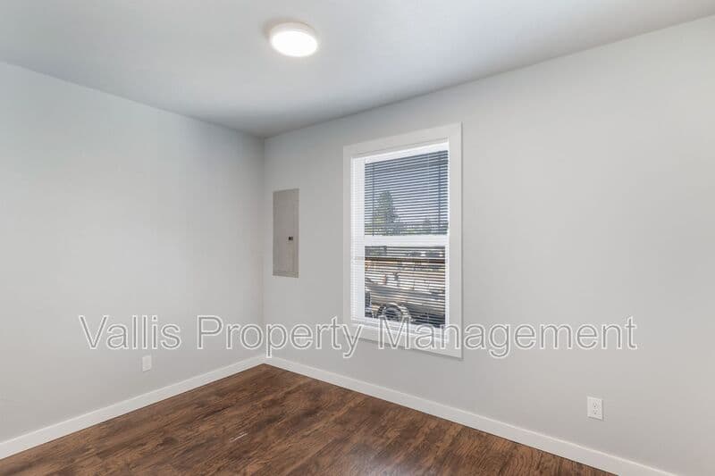 Independence House: 415 South 11th Street