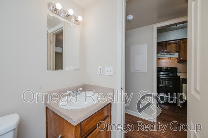Birmingham Condo: 1811 Carson Rd
