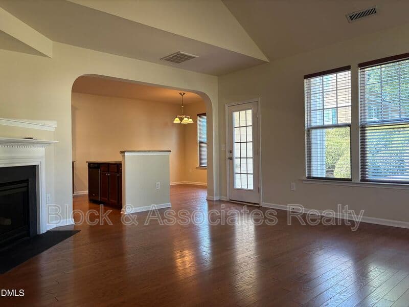 Wake Forest House: 1429 Kirkwood Hill Way