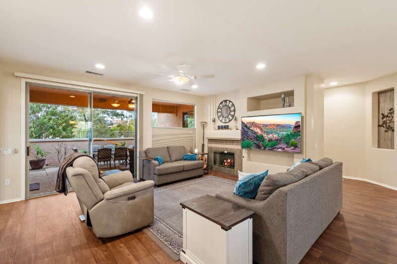 Surprise House: 16418 West Desert Lily Drive