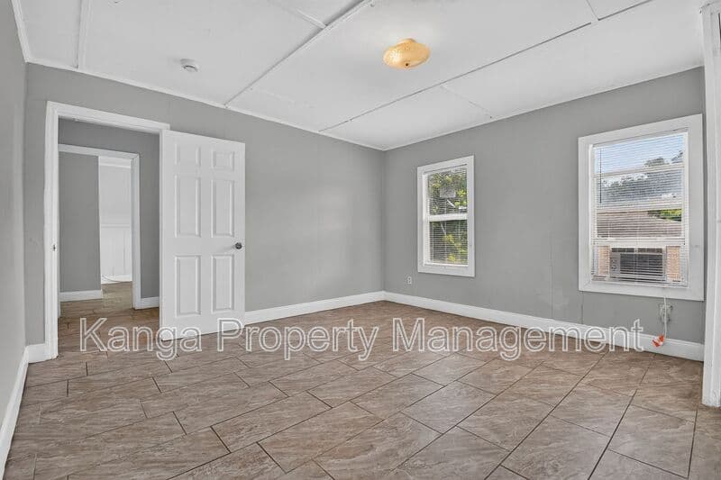 West Palm Beach Condo: 885 7th St