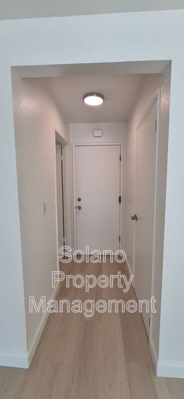 Fairfield House: 5023 Oakbrook Cir