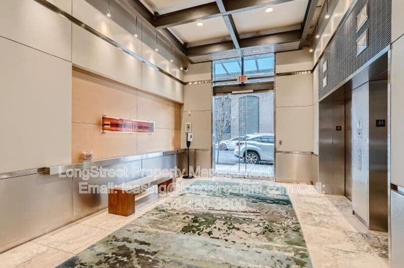 Portland Condo: 1410 NW Kearney St