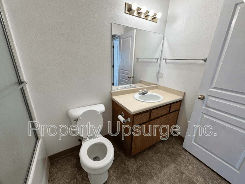 Redding Condo: 2485 Girvan Road - B