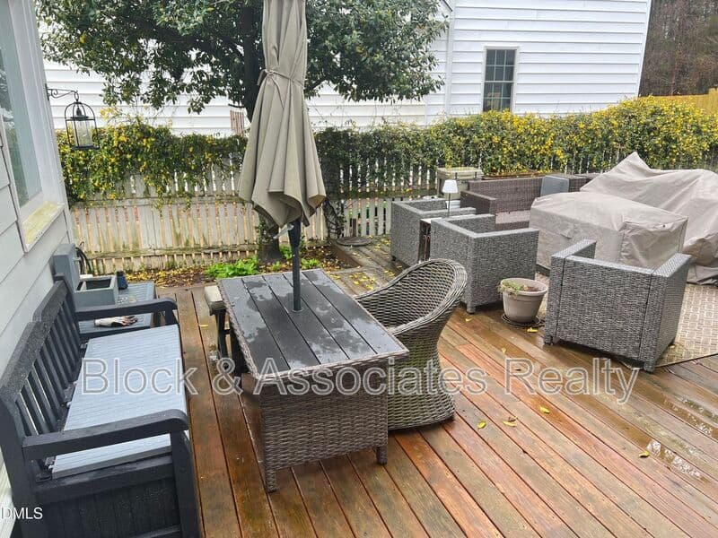 Raleigh House: 2200 Misskelly Dr