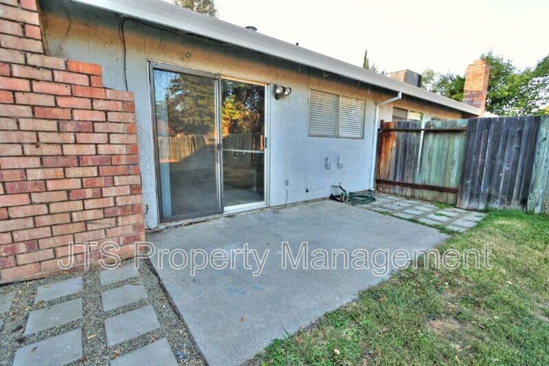 Citrus Heights Condo: 5512 Mike Arthur Ct