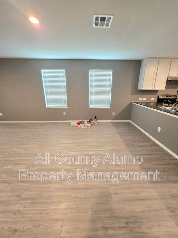San Antonio House: 20444 Fire Stone