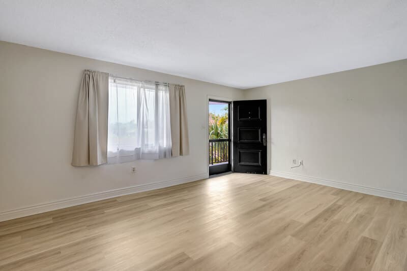 Cape Coral Condo: 4906 Victoria Drive