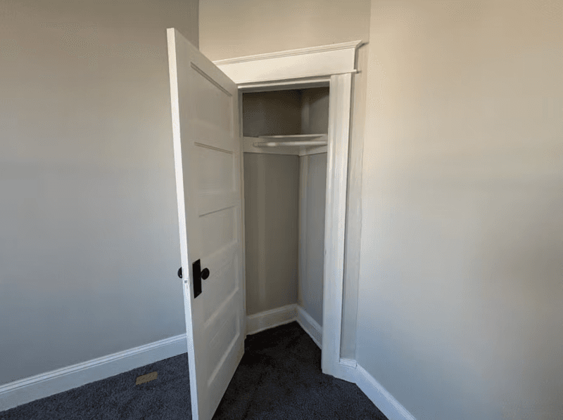 Baltimore House: 41X N Loudon Ave