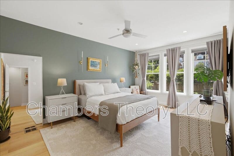 Arlington Condo: 1418 N Rhodes St