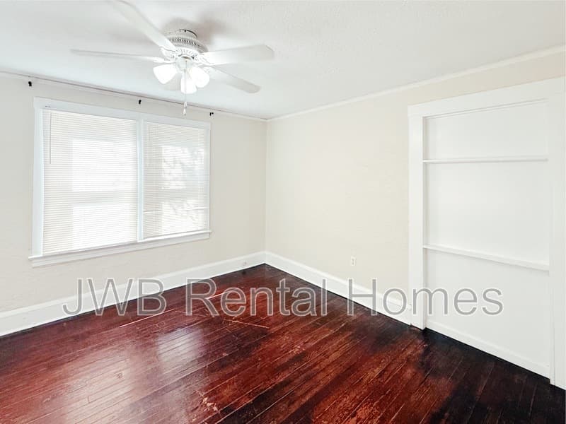 Jacksonville House: 3869 Concord St