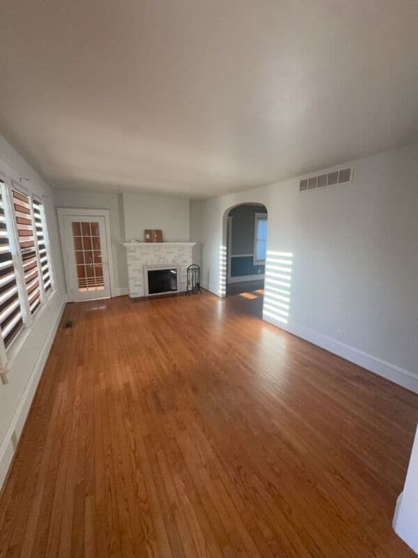 Stroudsburg House: 528 Lindbergh Avenue