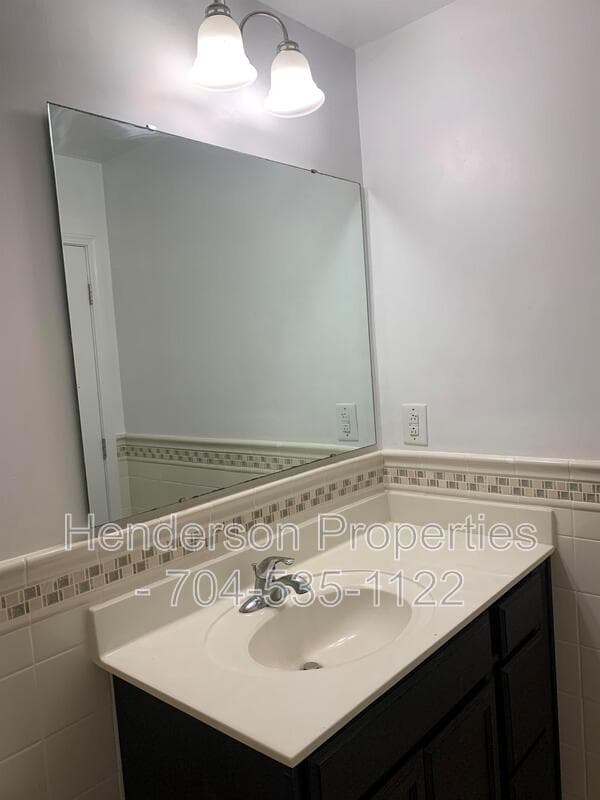 Charlotte Condo: 6516 Park South Drive