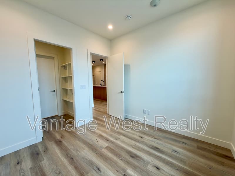 Kelowna Condo: 1108-3300 Lakeshore Rd