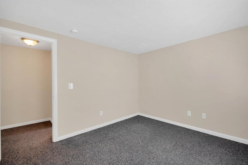 East Hartford Condo: 353 A Main Street