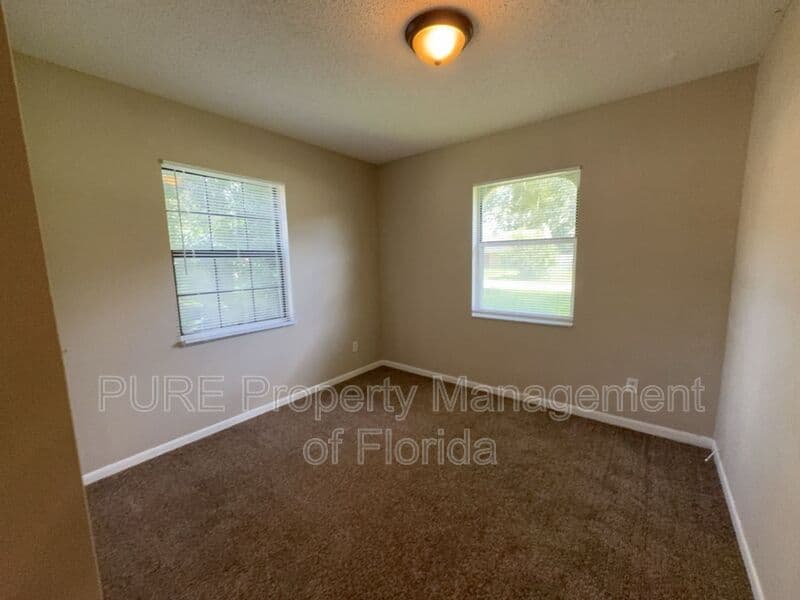 Summerfield House: 13606 SE 48th Court