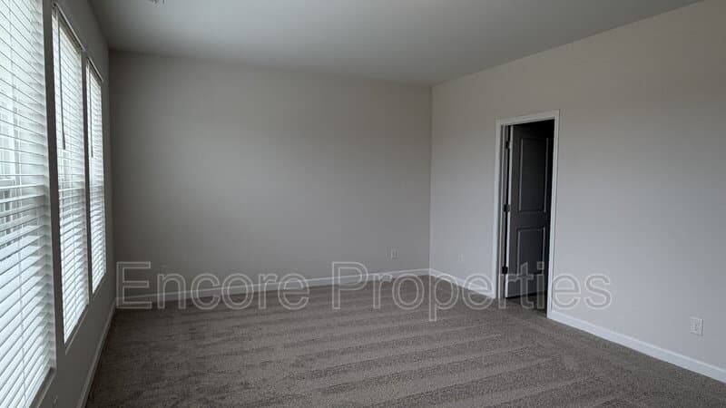 Fuquay-Varina House: 28 Reflection Parkway