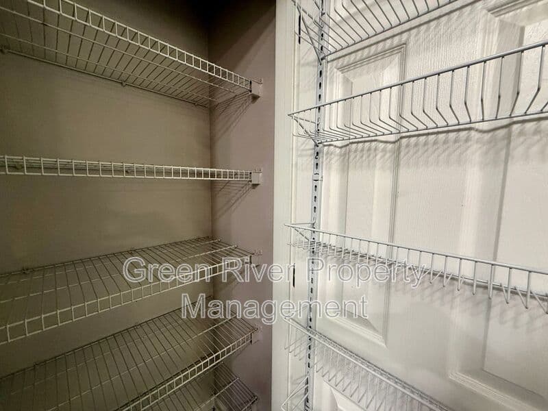 Jacksonville House: 11251 Campfield Drive