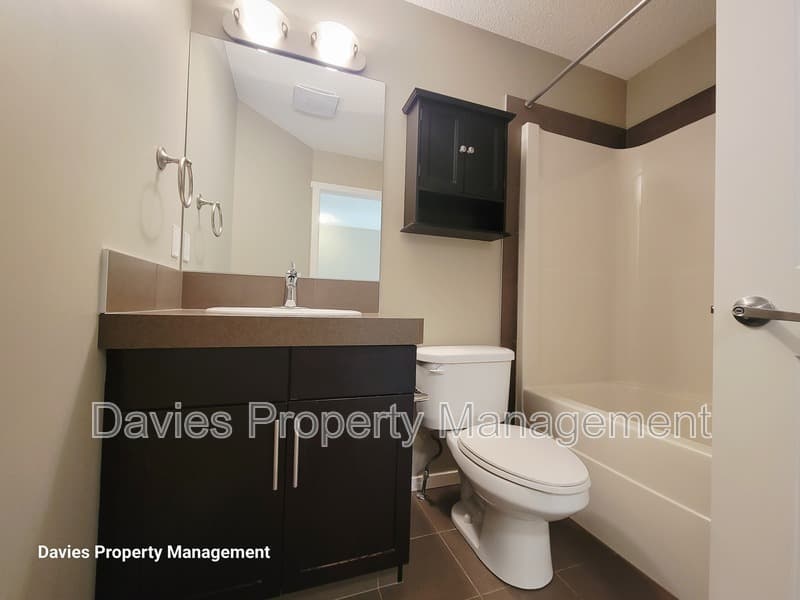 Edmonton Townhome: 603 Watt Boulevard SW
