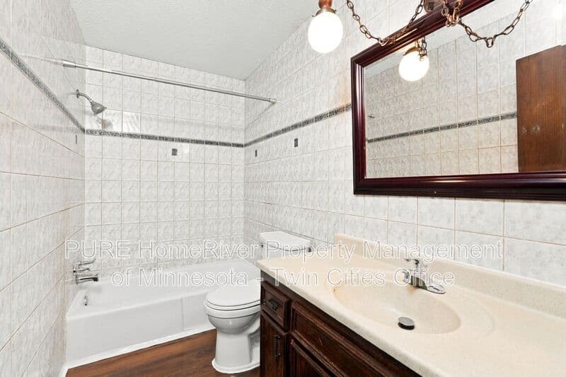 Brooklyn Park House: 7441 Major Ave N