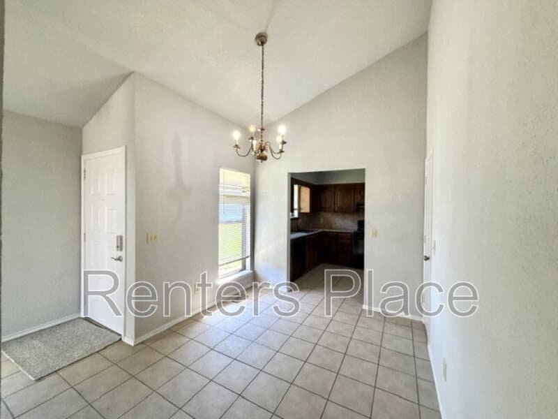 Tulsa House: 1525 E 73rd Pl