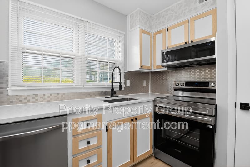 Charlotte Condo: 4601 Coronado Drive Apt B