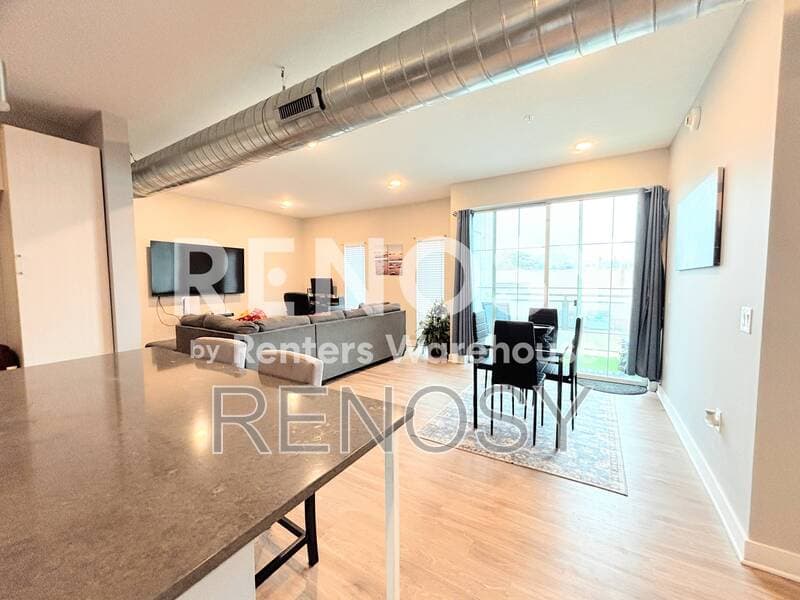 Des Moines Condo: 400 SW 7th St