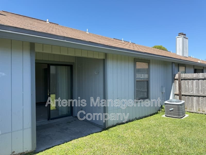 Orange Park Condo: 1270 Ticonderoga Trail - C